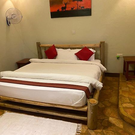 Afro Smile Hotel And Guest House-Jinja Exterior photo