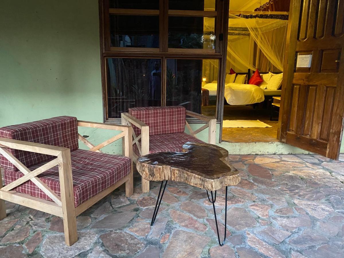 Afro Smile Hotel And Guest House-Jinja Exterior photo
